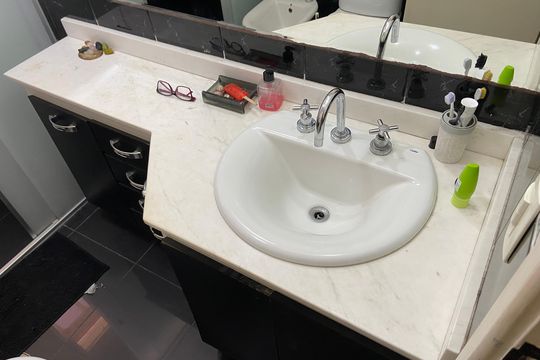 Quarto 1 - Banheiro de casa de condomínio à venda com 3 quartos, 156m² em Jardim Rosa Maria, São Paulo