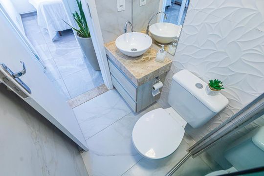 Banheiro de apartamento para alugar com 2 quartos, 65m² em Candelária, Belo Horizonte