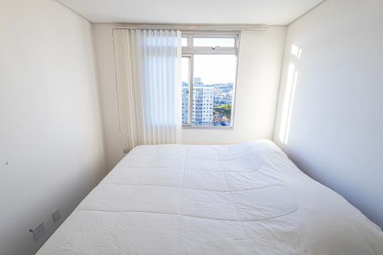 Quarto 1/ suite de apartamento para alugar com 2 quartos, 65m² em Candelária, Belo Horizonte