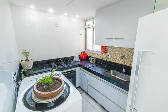 Cozinha de apartamento para alugar com 2 quartos, 65m² em Candelária, Belo Horizonte