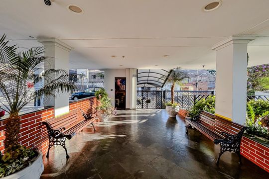 Hall de entrada de apartamento à venda com 2 quartos, 55m² em Penha de França, São Paulo