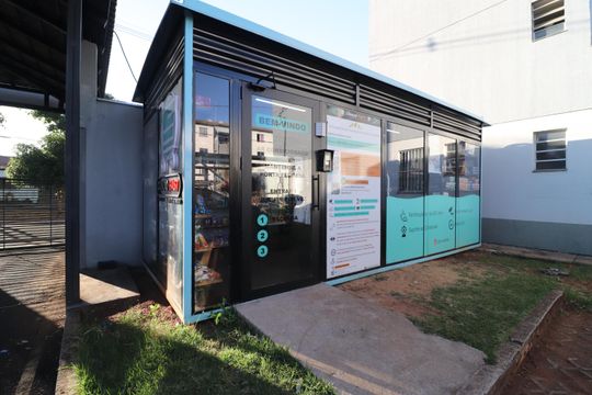 Área comum - Mercado de apartamento para alugar com 2 quartos, 48m² em Mansour, Uberlândia