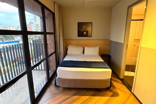 Sala/Quarto de apartamento à venda com 1 quarto, 28m² em Itaim Bibi, São Paulo