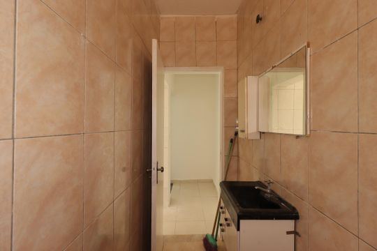 Banheiro de casa para alugar com 1 quarto, 50m² em Vila Apiai, Santo André