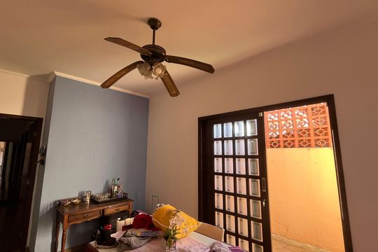 Casa à venda com 3 quartos, 152m² em Jardim Flamboyant, Campinas