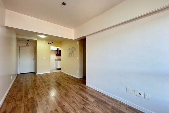 Sala de apartamento para alugar com 2 quartos, 58m² em Medianeira, Porto Alegre
