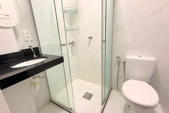 banheiro de apartamento à venda com 1 quarto, 50m² em Centro, Belo Horizonte
