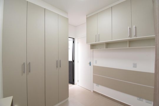 Quarto  de kitnet/studio para alugar com 1 quarto, 26m² em Cajuru, Curitiba