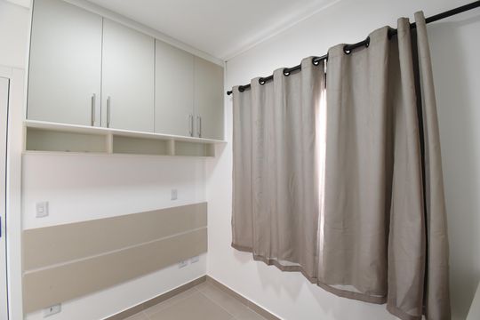 Quarto  de kitnet/studio para alugar com 1 quarto, 26m² em Cajuru, Curitiba