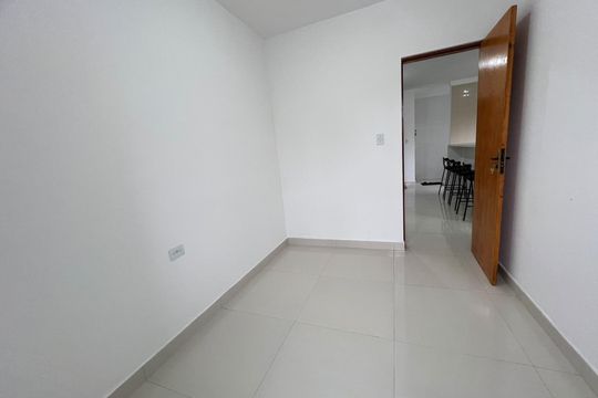 Quarto de apartamento para alugar com 2 quartos, 47m² em Jardim Santa Lidia, Mauá