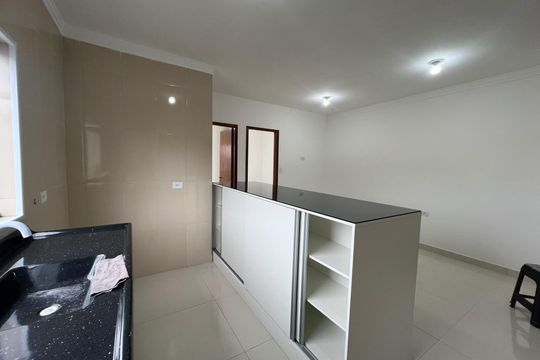 Cozinha de apartamento para alugar com 2 quartos, 47m² em Jardim Santa Lidia, Mauá