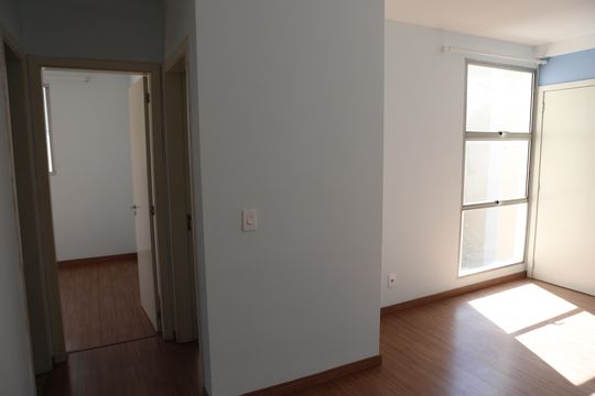 Sala de apartamento para alugar com 2 quartos, 47m² em Camargos, Belo Horizonte
