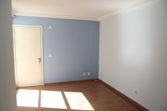 Sala de apartamento para alugar com 2 quartos, 47m² em Camargos, Belo Horizonte