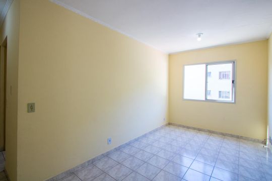 Sala de apartamento à venda com 2 quartos, 50m² em Cidade São Jorge, Santo André