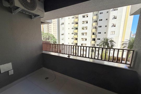 Varanda de kitnet/studio para alugar com 1 quarto, 27m² em Campo Belo, São Paulo