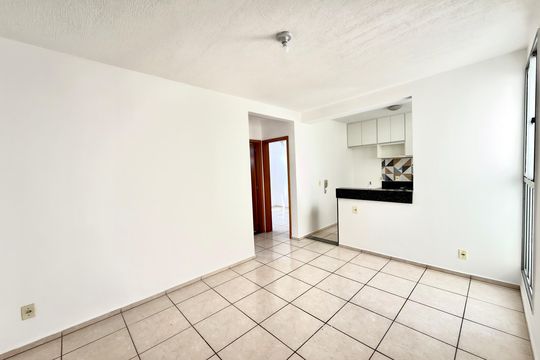 Apartamento para alugar com 2 quartos, 45m² em Califórnia, Contagem