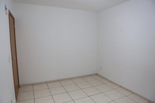 Sala de apartamento para alugar com 2 quartos, 45m² em Califórnia, Contagem
