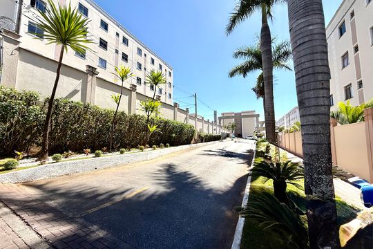 Fachada de apartamento para alugar com 2 quartos, 45m² em Califórnia, Contagem