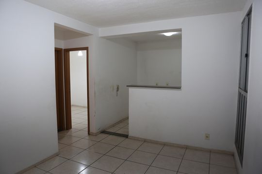 Sala de apartamento para alugar com 2 quartos, 45m² em Califórnia, Contagem