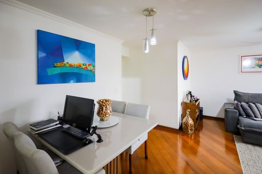 Sala de apartamento à venda com 3 quartos, 74m² em Vila Sofia, São Paulo