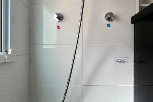 Banheiro de apartamento para alugar com 2 quartos, 43m² em Fundacao da Casa Popular, Campinas