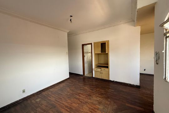 Sala de casa à venda com 4 quartos, 360m² em Pindorama, Belo Horizonte