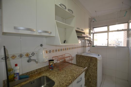 Cozinha de apartamento para alugar com 2 quartos, 50m² em Campinho, Rio de Janeiro