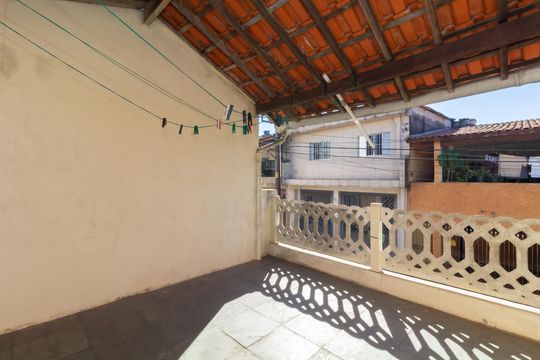 Varanda de casa à venda com 3 quartos, 130m² em Conjunto Residencial José Bonifácio, São Paulo