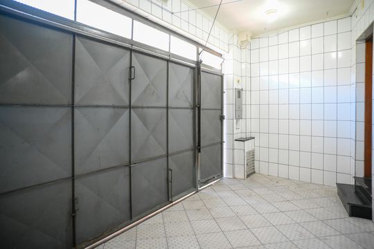 Garagem de casa para alugar com 2 quartos, 100m² em Vila Moraes, São Paulo