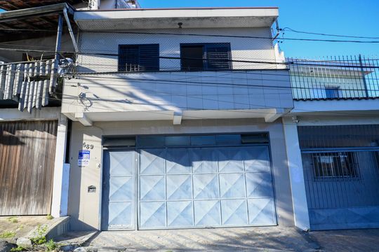 Fachada de casa para alugar com 2 quartos, 100m² em Vila Moraes, São Paulo