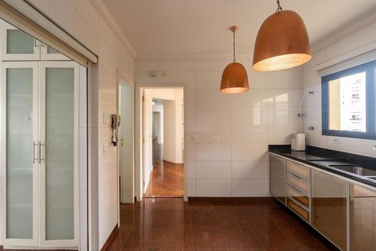 Cozinha de apartamento à venda com 4 quartos, 209m² em Lapa, São Paulo