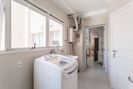 Área de Serviço de apartamento para alugar com 4 quartos, 190m² em Indianópolis, São Paulo