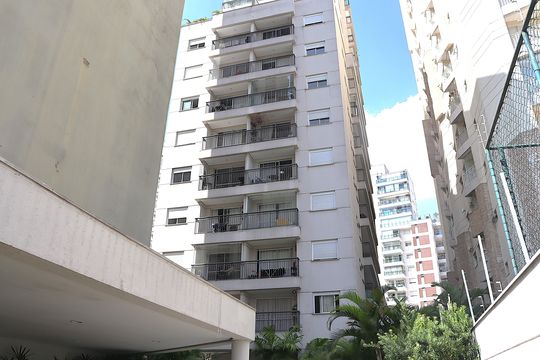 Fachada de apartamento à venda com 2 quartos, 54m² em Consolação, São Paulo