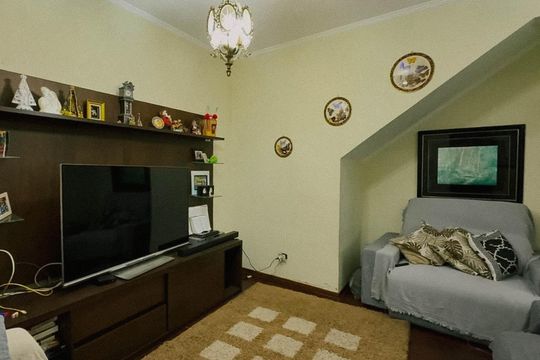 Sala de casa para alugar com 3 quartos, 240m² em Jardim Triana, São Paulo