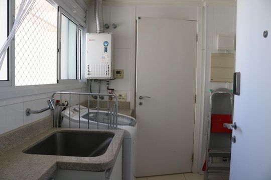 Área de Serviço de apartamento à venda com 3 quartos, 134m² em Alto da Lapa, São Paulo