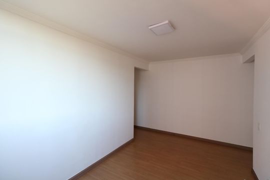 Sala de apartamento para alugar com 3 quartos, 72m² em Jardim Prudência, Diadema