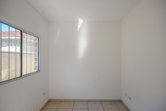Sala de casa para alugar com 1 quarto, 70m² em Vila Mangalot, São Paulo