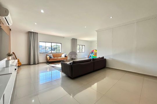 Casa à venda com 3 quartos, 500m² em Jabaquara, São Paulo