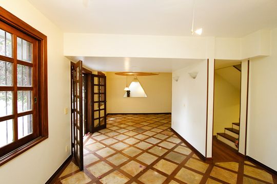 Sala de casa à venda com 4 quartos, 250m² em Buritis, Belo Horizonte