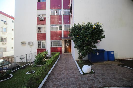 Fachada do bloco de apartamento à venda com 1 quarto, 42m² em Passo D’areia, Porto Alegre