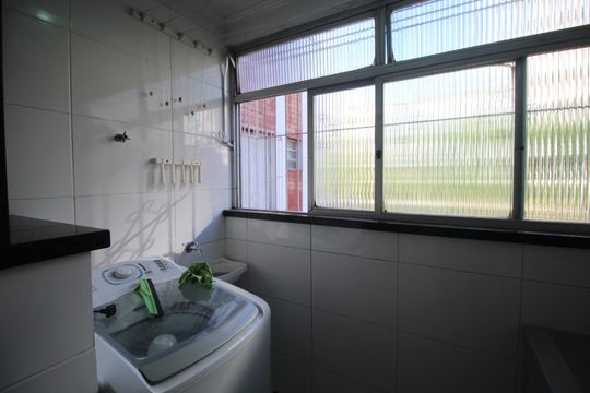 Área de Serviço de apartamento à venda com 1 quarto, 42m² em Passo D’areia, Porto Alegre