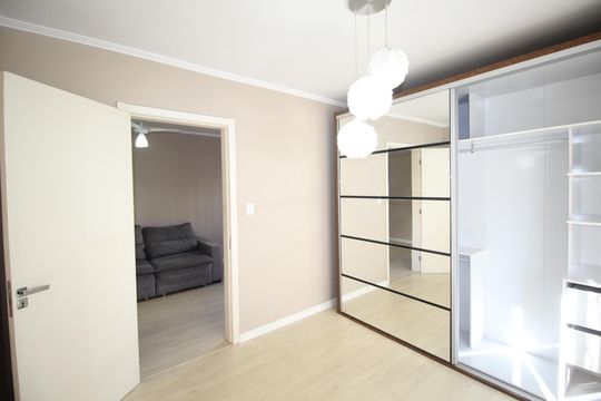 Quarto 1 de apartamento à venda com 1 quarto, 42m² em Passo D’areia, Porto Alegre