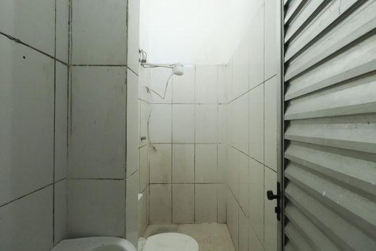 Banheiro de kitnet/studio para alugar com 1 quarto, 20m² em Penha de França, São Paulo