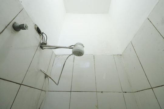 Banheiro de kitnet/studio para alugar com 1 quarto, 20m² em Penha de França, São Paulo