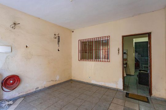 Garagem de casa para alugar com 2 quartos, 150m² em Vila Antonio Tadeu, Diadema
