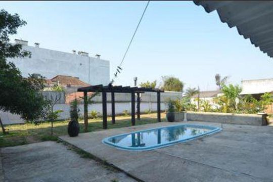 Área externa de casa para alugar com 11 quartos, 700m² em Santa Tereza, Porto Alegre