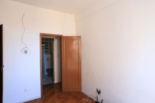 Quarto de apartamento à venda com 2 quartos, 60m² em Centro, Belo Horizonte