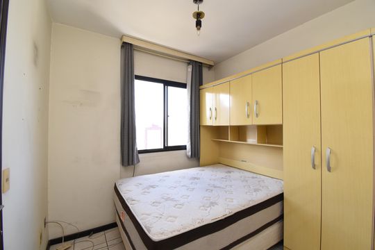 Quarto de apartamento para alugar com 1 quarto, 35m² em Centro, Curitiba