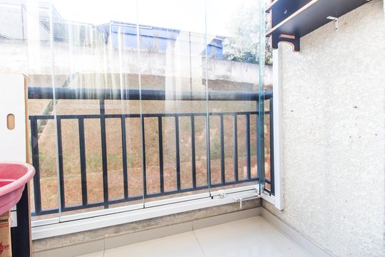 Varanda de apartamento para alugar com 3 quartos, 72m² em Nucleo Residencial Celia Mota, Barueri