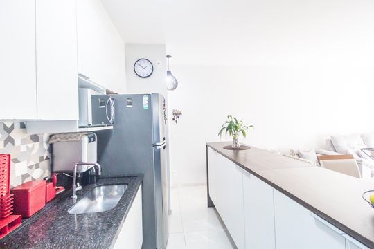Cozinha de apartamento para alugar com 3 quartos, 72m² em Nucleo Residencial Celia Mota, Barueri